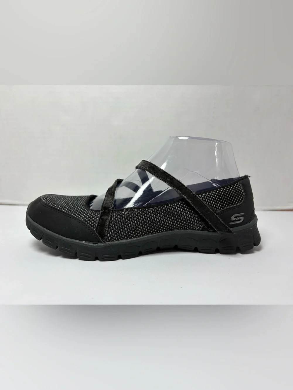 Skechers Black Stopover Slip-on Loafers Dual Criss-cross Straps Size 7